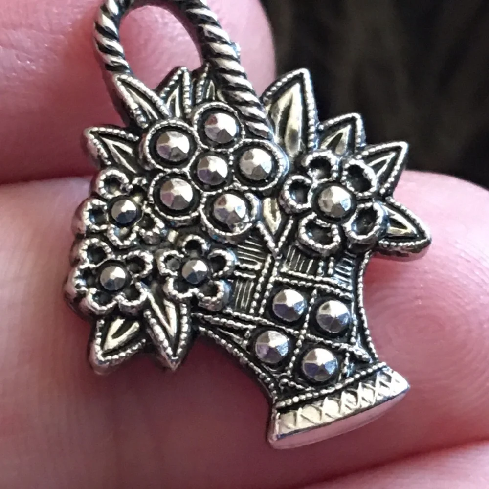 Vintage Avon 1982 marcasite basket pin brooch